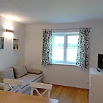 Apartment Hlucha Basta S Vnitrnim Bazenem