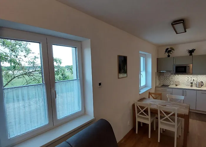 Hlucha Basta S Vnitrnim Bazenem Apartment Ceske Budejovice